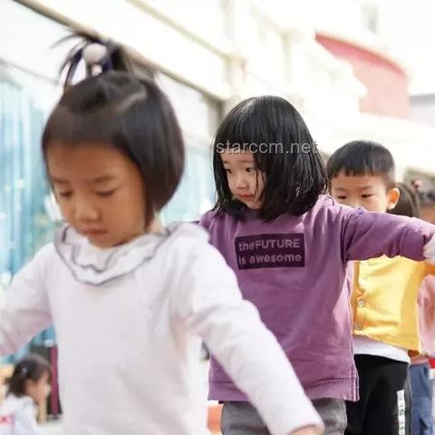 幼儿园跳绳教学新趋势：简化步骤，寓教于乐，提升学习效率
